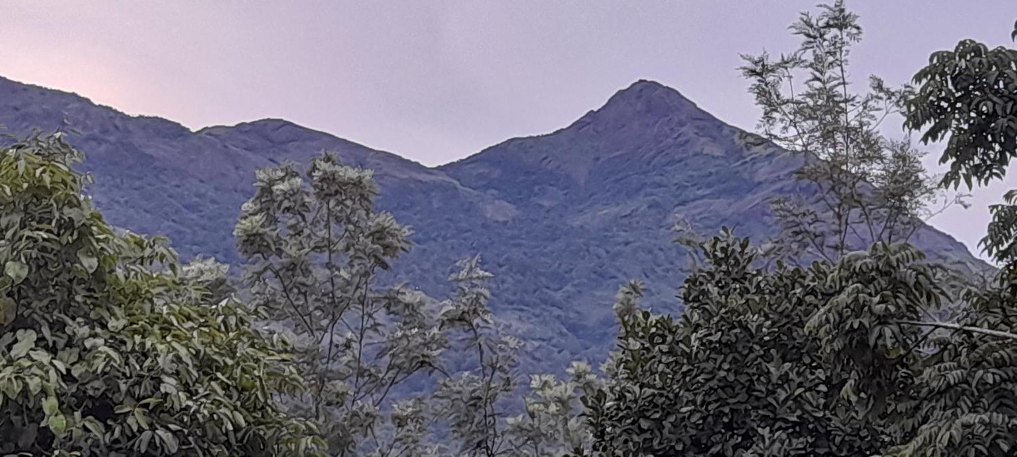 Le Farmhouse Munnar Anachal Exterior photo