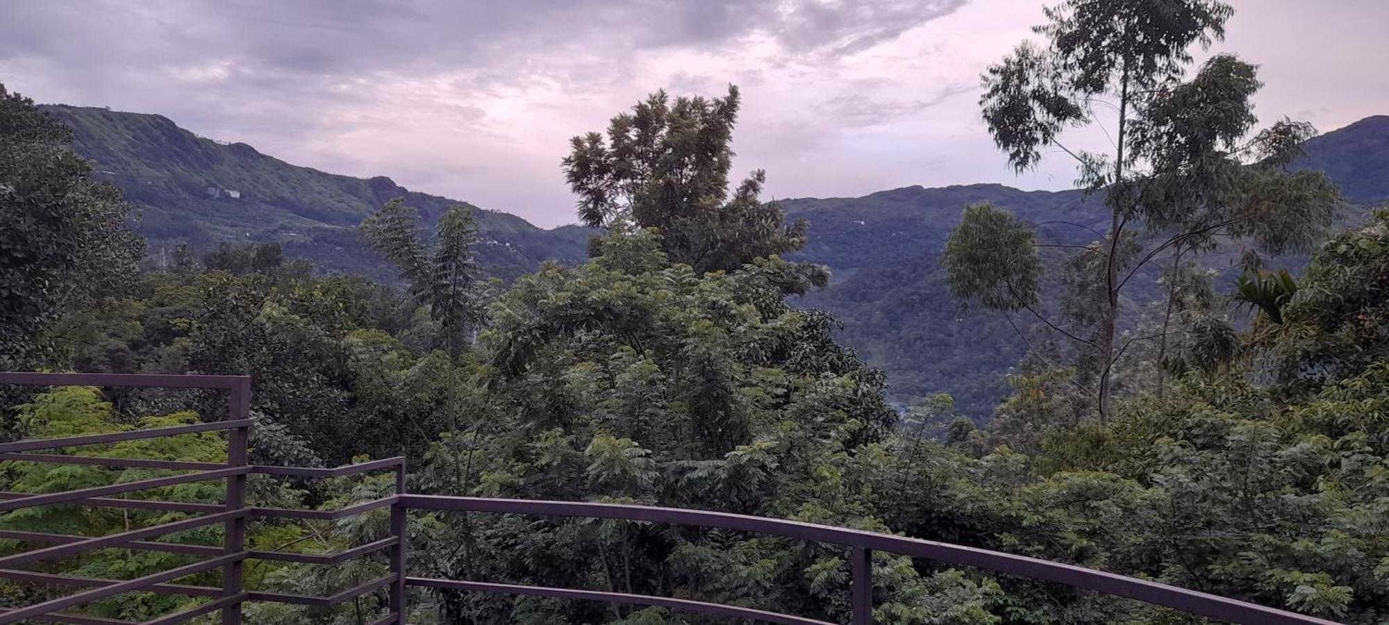 Le Farmhouse Munnar Anachal Exterior photo