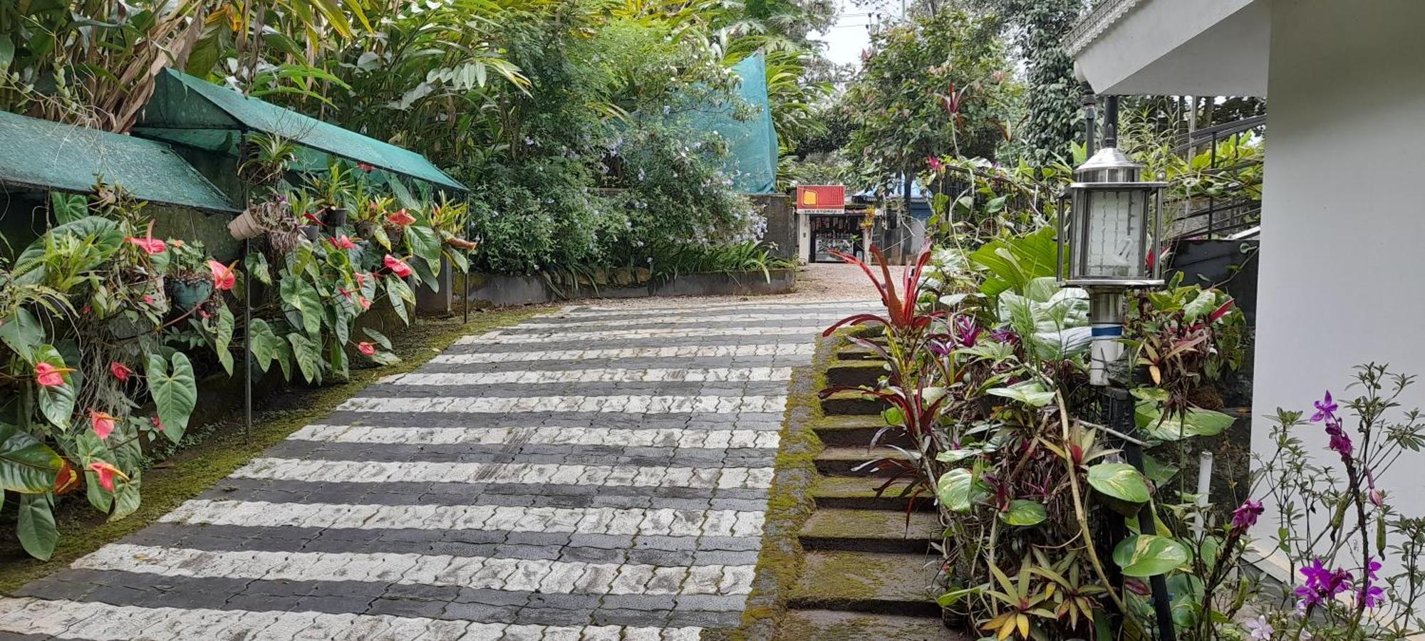 Le Farmhouse Munnar Anachal Exterior photo